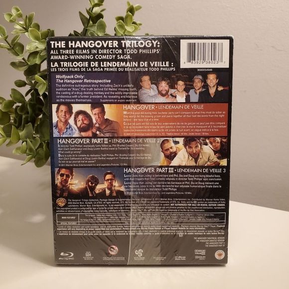 🌺 3/$25 The Hangover trilogy B L U RAY - Picture 2 of 4